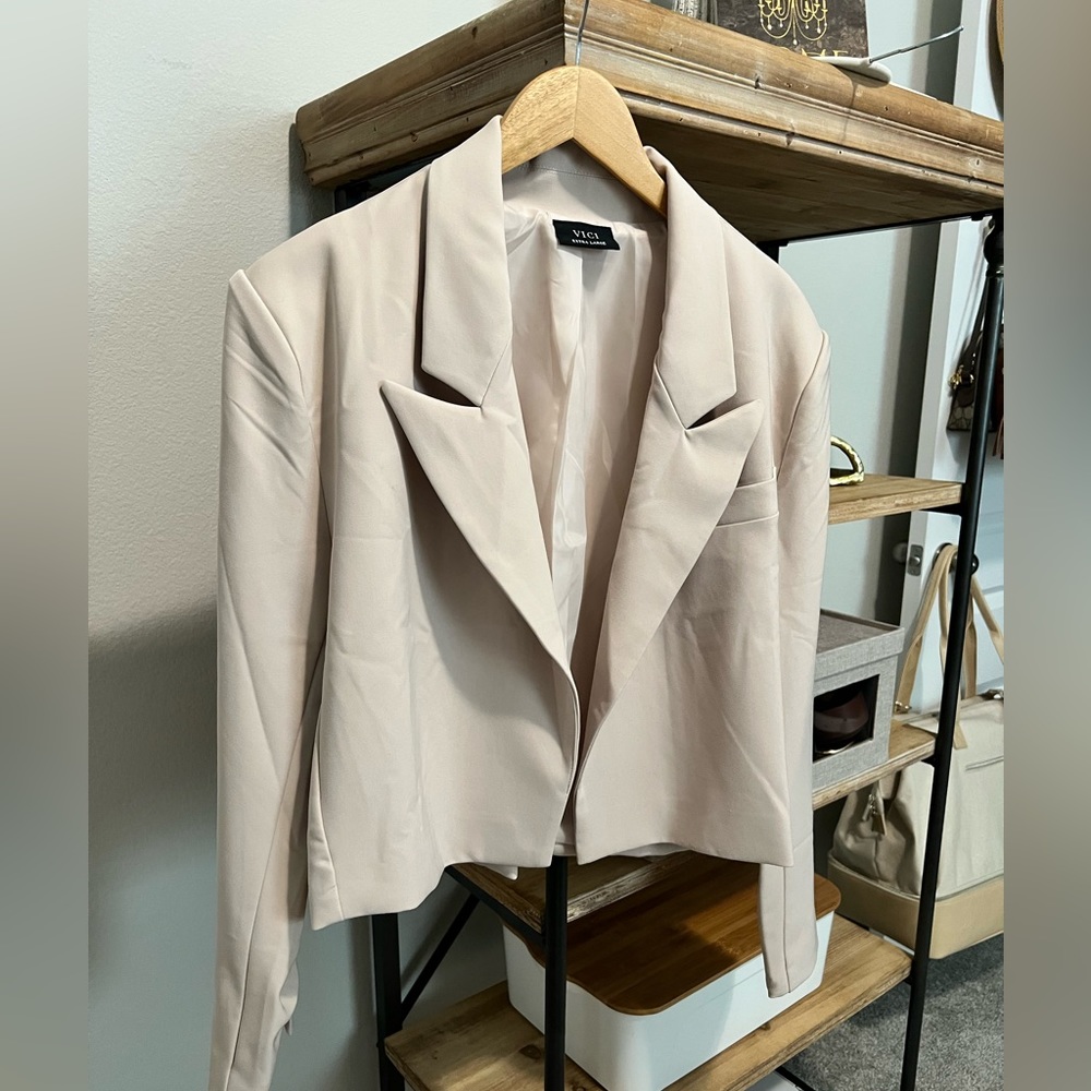 New cropped  blazer from Vici
